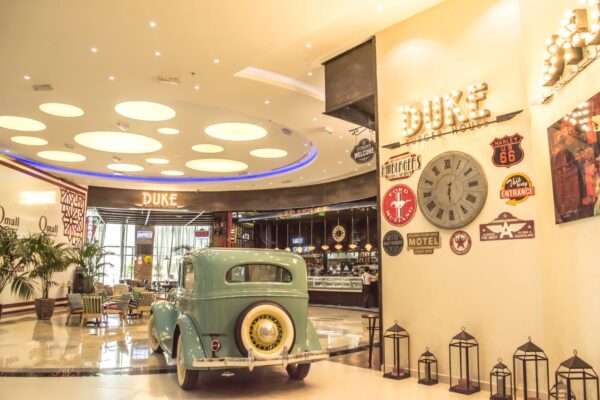 Duke restaurant Q mall (3) Duke restaurant Q mall (3)