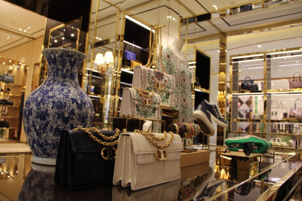 TORY BURCH (3) TORY BURCH (3)